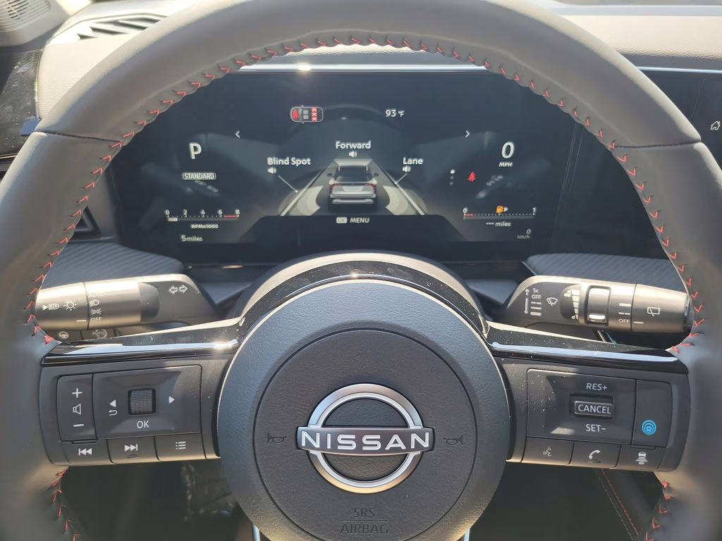 2026 Aspen White/Super Black Nissan Kicks SR FWD SUV