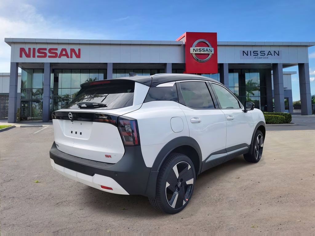 2026 Aspen White/Super Black Nissan Kicks SR FWD SUV