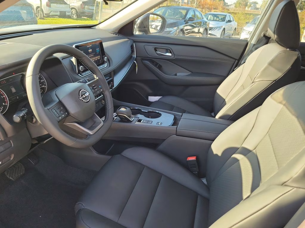 2026 Boulder Gray Pearl Nissan Rogue SV FWD SUV