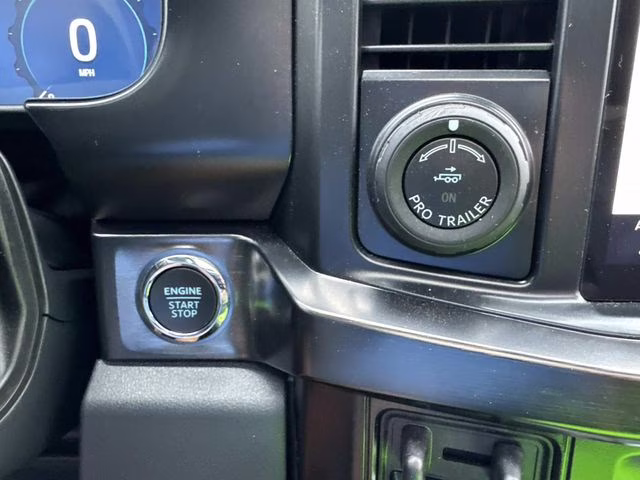 2026 Gray Metallic Ford Super Duty F-250 SRW Lariat 4X4 Truck