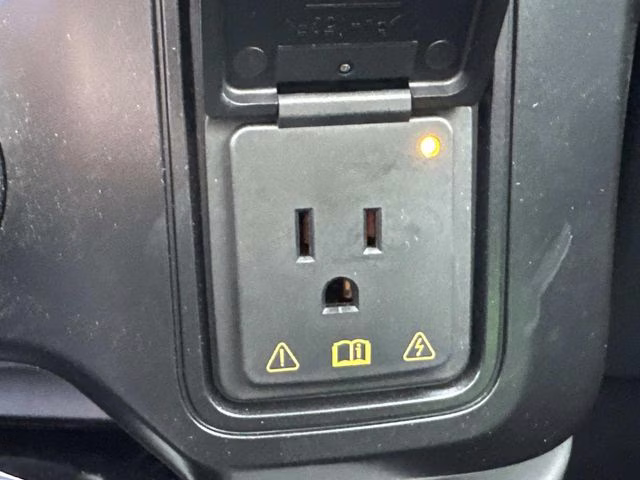 2026 Gray Metallic Ford Super Duty F-250 SRW Lariat 4X4 Truck