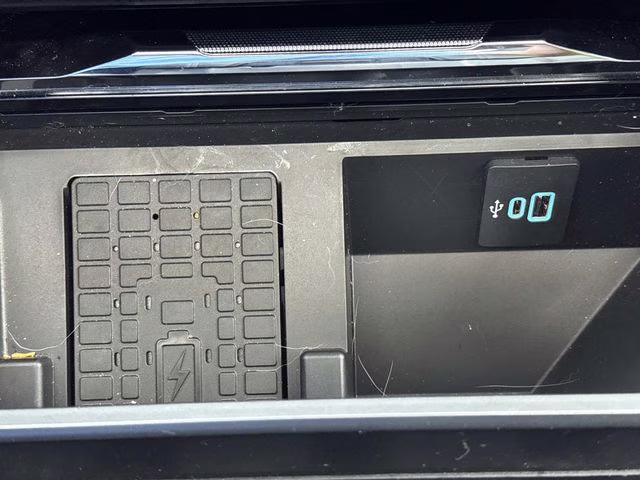 2026 Gray Metallic Ford Super Duty F-250 SRW Lariat 4X4 Truck