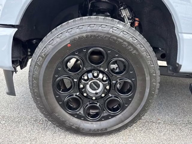 2026 Gray Metallic Ford Super Duty F-250 SRW Lariat 4X4 Truck