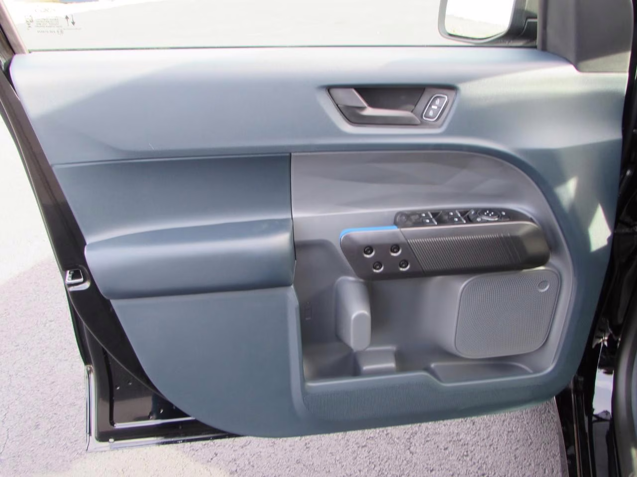 2026 Shadow Black Ford Maverick Lobo Standard AWD Truck