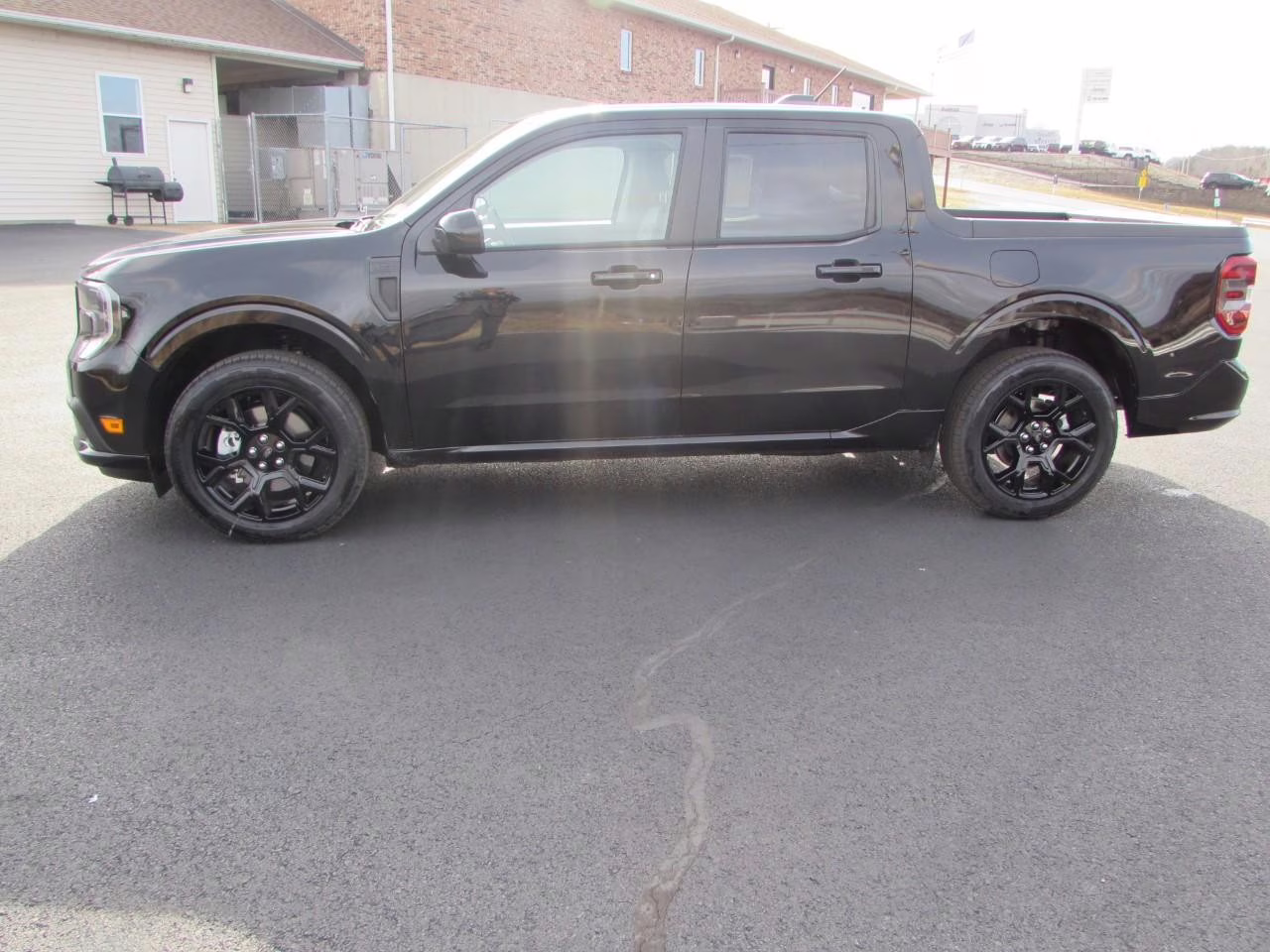 2026 Shadow Black Ford Maverick Lobo Standard AWD Truck