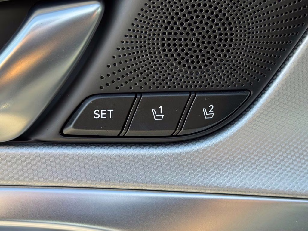 2026 Capri Blue Genesis G70 2.5T Prestige RWD Sedan