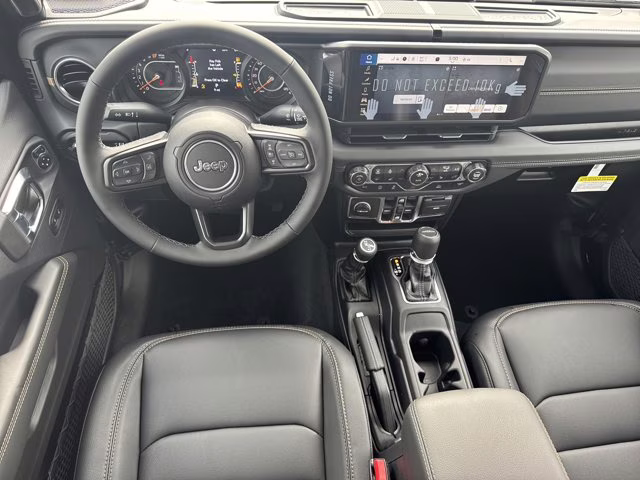 2026 Black Clearcoat Jeep Gladiator Sahara 4X4 Truck