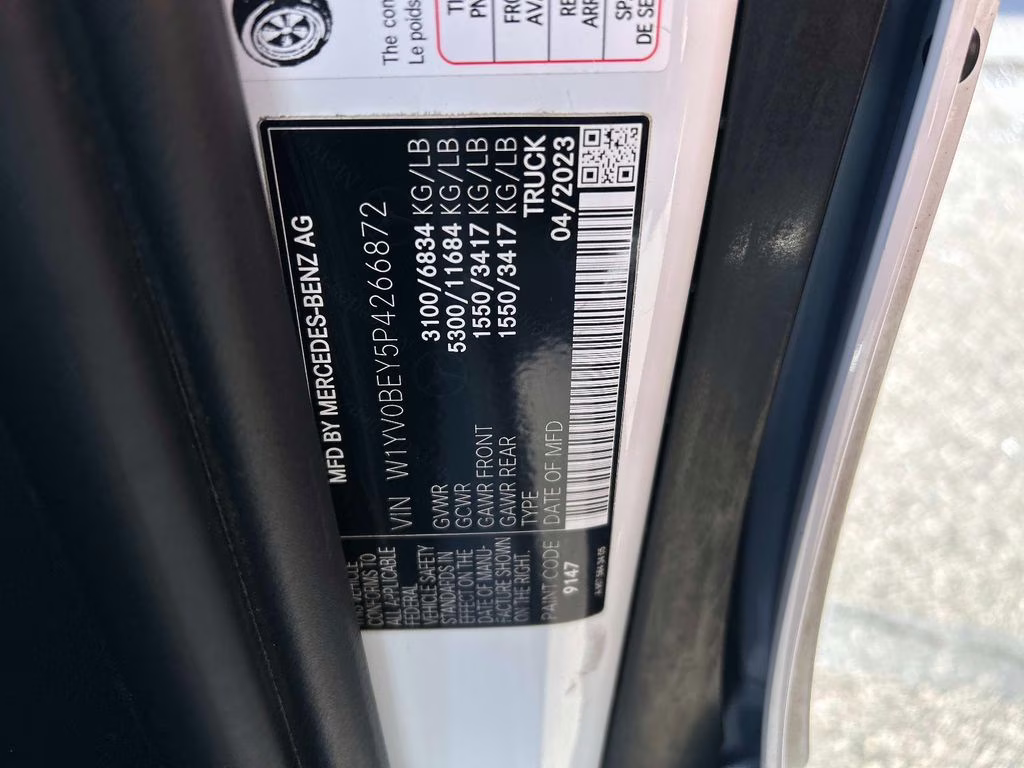 2023 Mountain Crystal White Metallic Mercedes-Benz Metris Cargo RWD Van