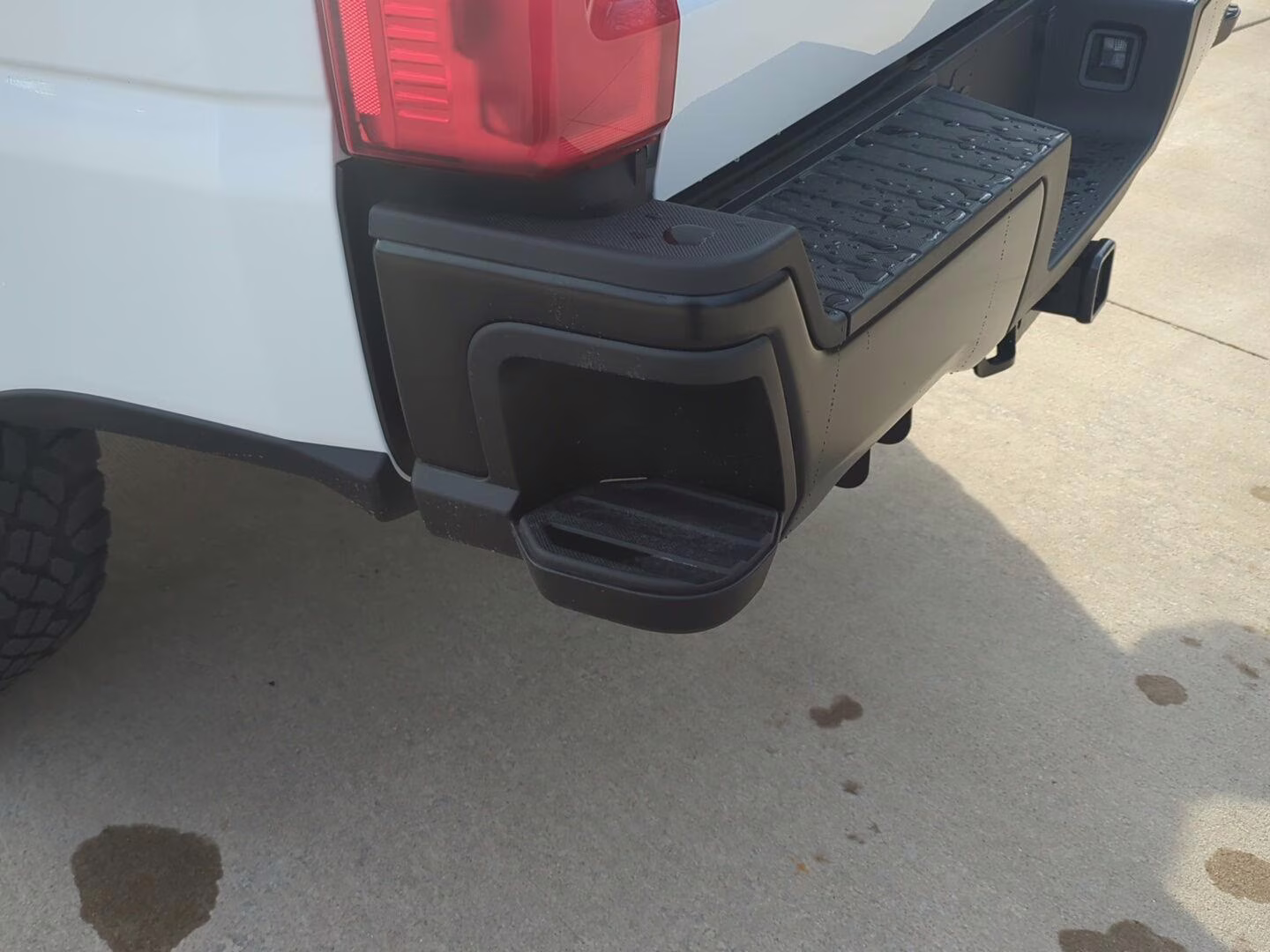 2026 Oxford White Ford Super Duty F-250 SRW XL 4X4 Truck