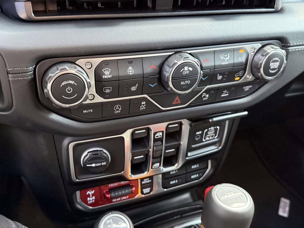 2026 Granite Crystal Metallic Clearcoat Jeep Gladiator Rubicon 4X4 Truck