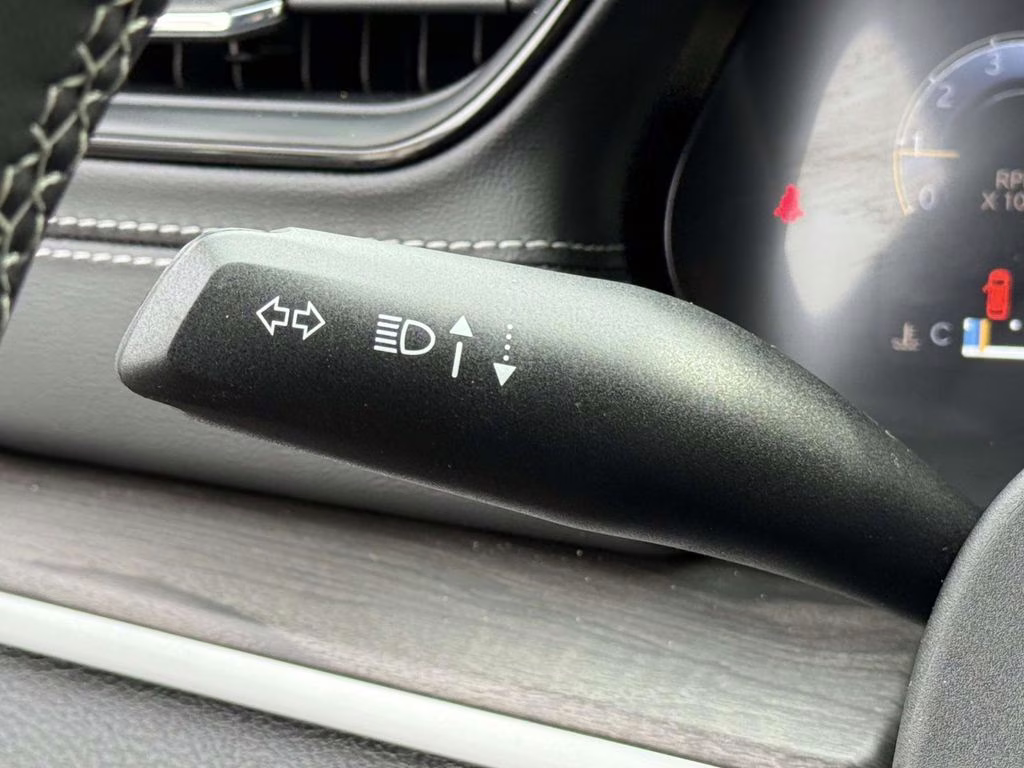 2026 Baltic Gray Metallic Clearcoat Jeep Grand Cherokee Laredo 4X4 SUV