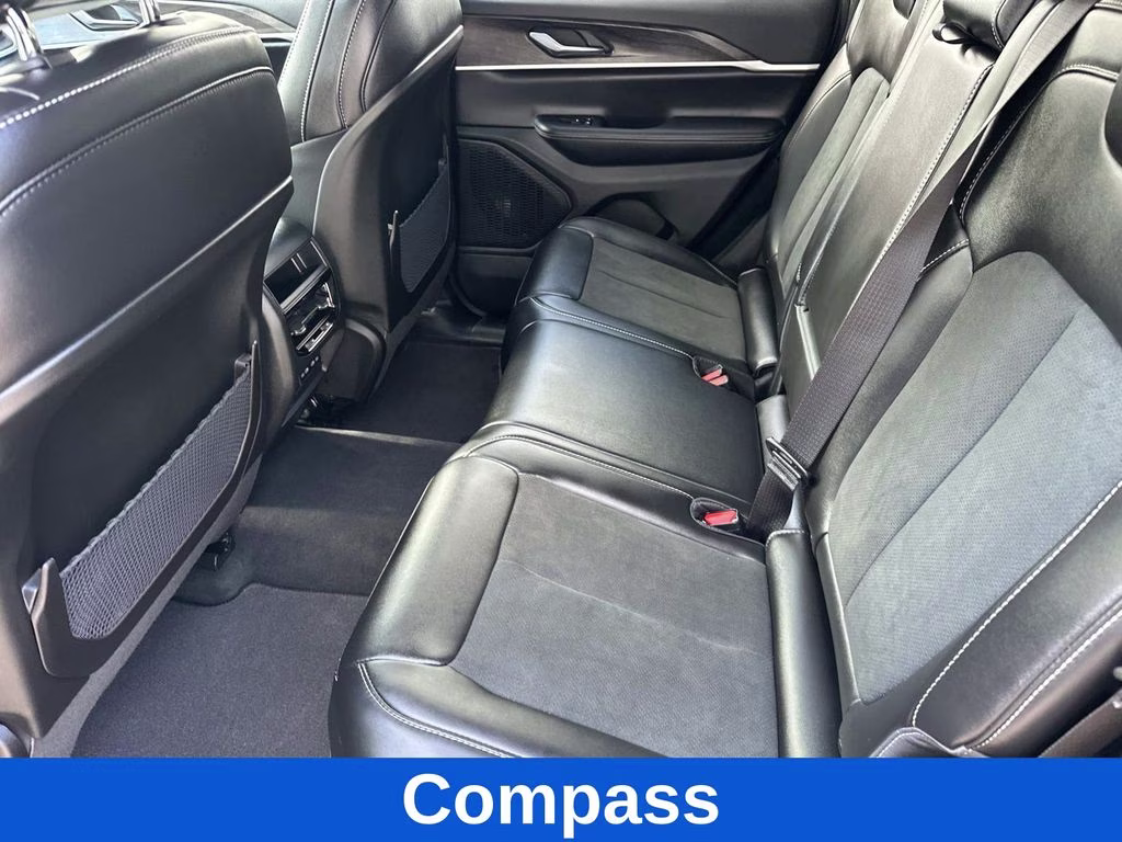 2026 Baltic Gray Metallic Clearcoat Jeep Grand Cherokee Altitude 4X4 SUV