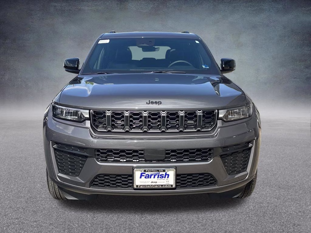 2026 Baltic Gray Metallic Clearcoat Jeep Grand Cherokee Altitude 4X4 SUV