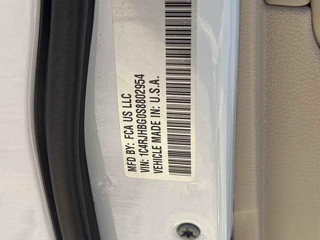 2025 Bright White Clearcoat Jeep Grand Cherokee Limited 4X4 SUV