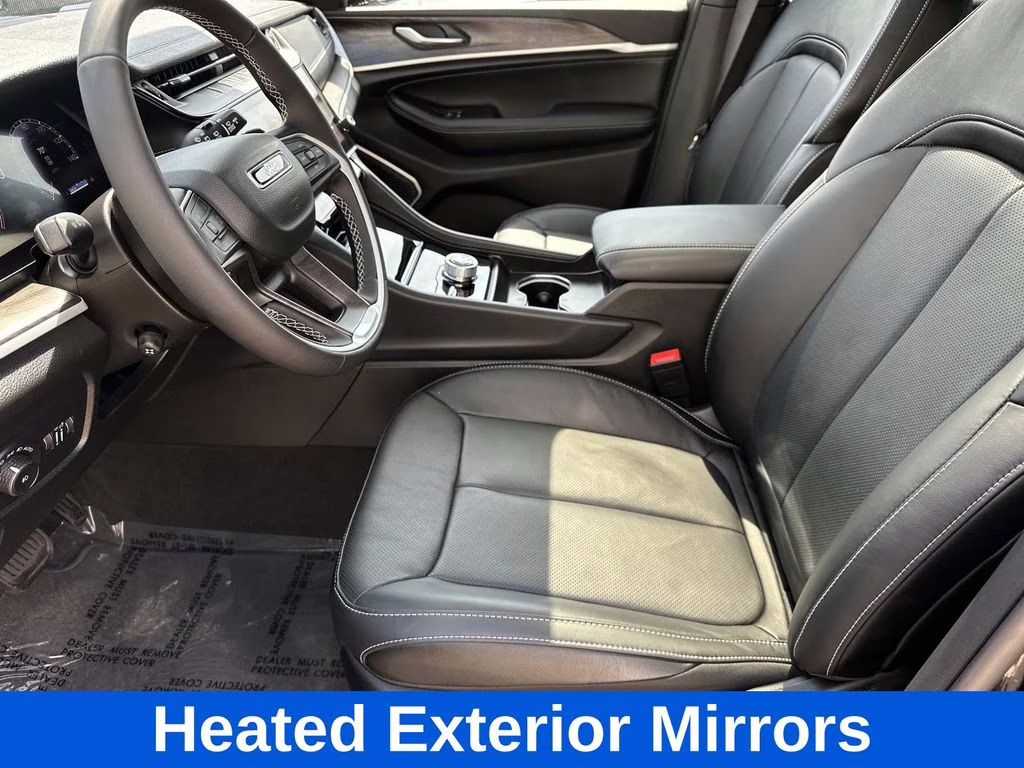 2026 Diamond Black Crystal Pearlcoat Jeep Grand Cherokee Limited Reserve 4X4 SUV