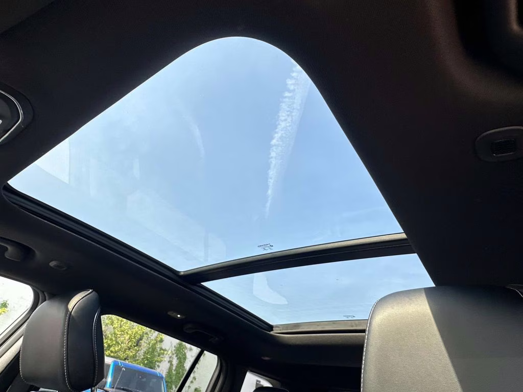 2026 Bright White Clearcoat Jeep Grand Cherokee Limited 4X4 SUV