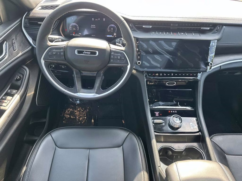 2026 Bright White Clearcoat Jeep Grand Cherokee Limited 4X4 SUV