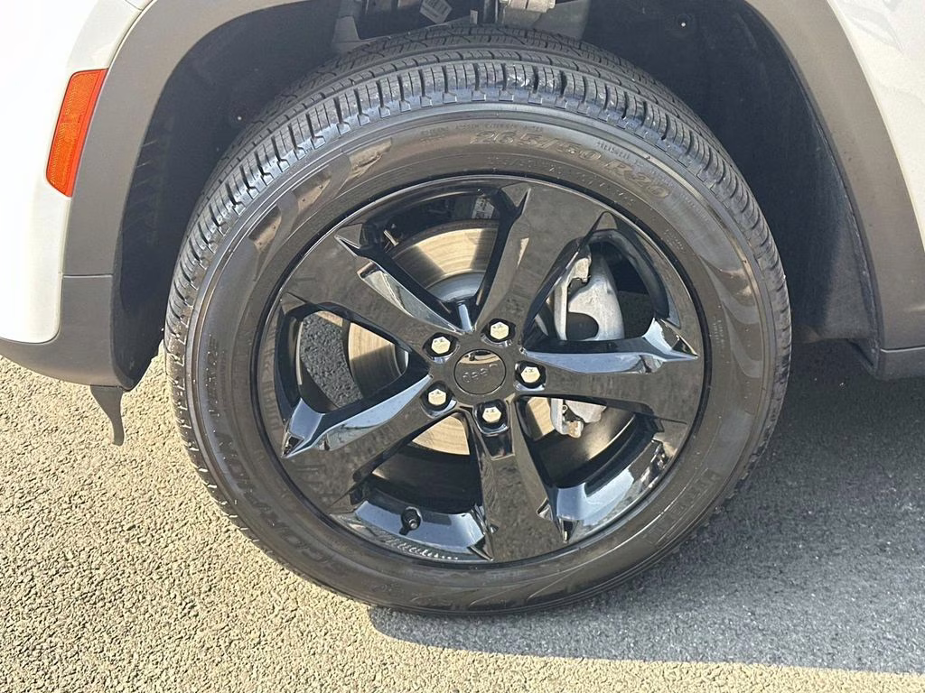 2026 Bright White Clearcoat Jeep Grand Cherokee Limited 4X4 SUV