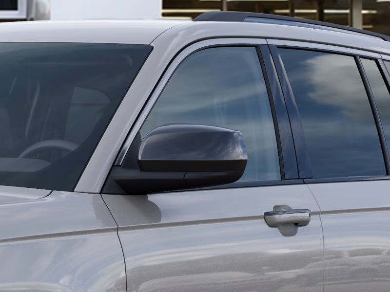 2026 Silver Zynith Jeep Grand Cherokee Laredo 4X4 SUV