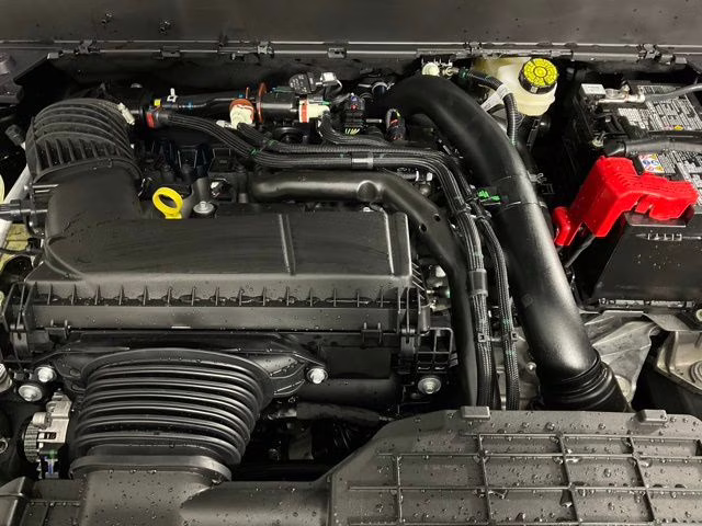 2026 Shadow Black Ford Maverick Lobo Standard AWD Truck