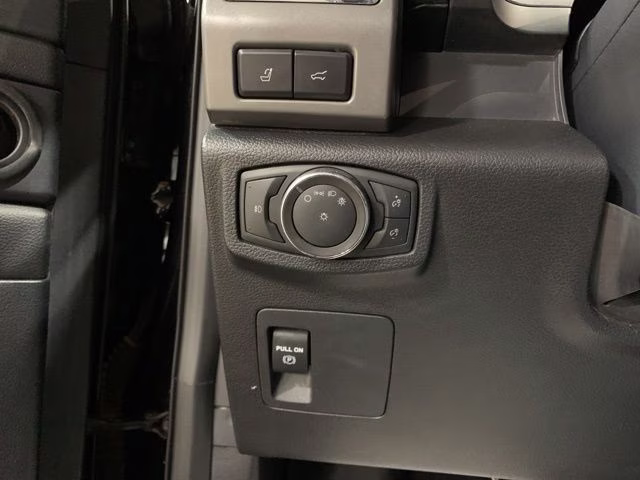 2021 Black Metallic Ford Expedition Max XLT 4X4 SUV