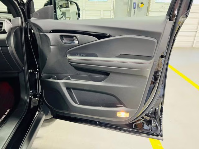 2026 Crystal Black Pearl Honda Ridgeline Black Edition AWD Truck