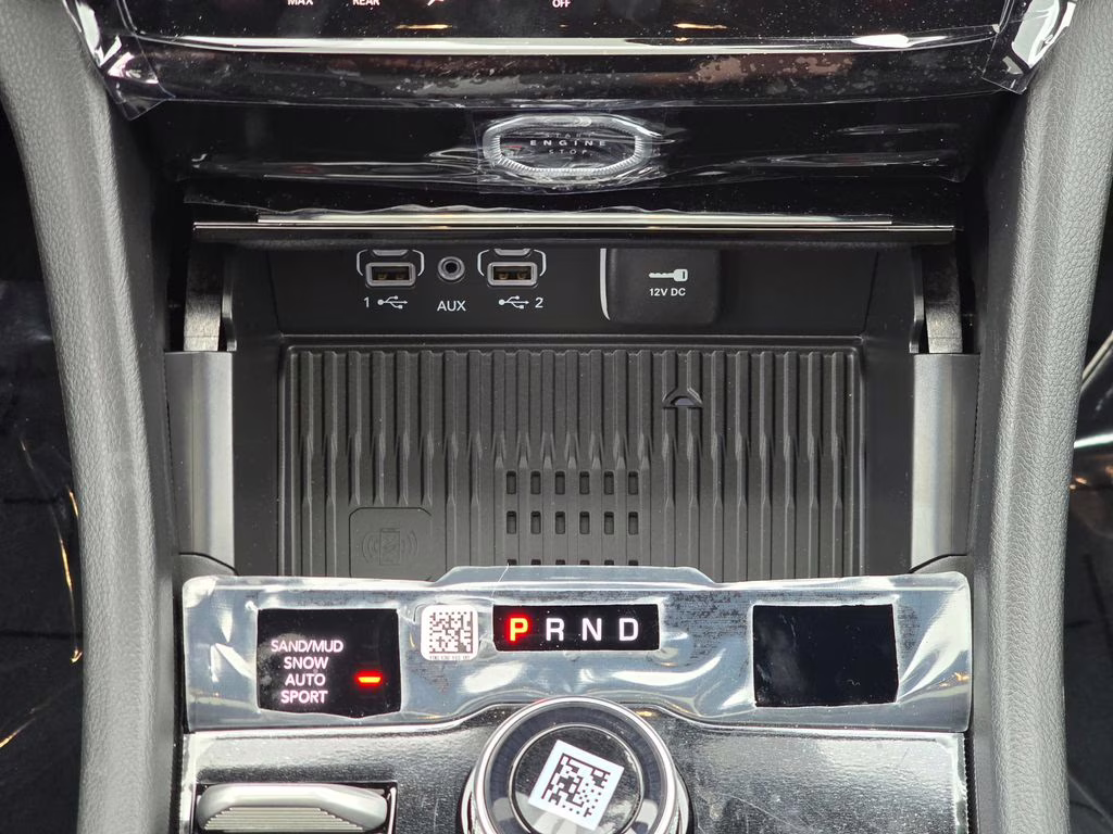 2026 Bright White Clearcoat Jeep Grand Cherokee Laredo Altitude 4X4 SUV