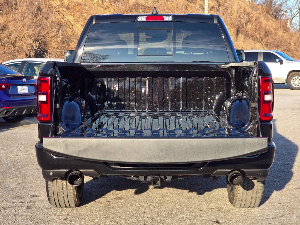 2026 Diamond Black Crystal Pearlcoat Ram 1500 Big Horn/Lone Star 4X4 Truck