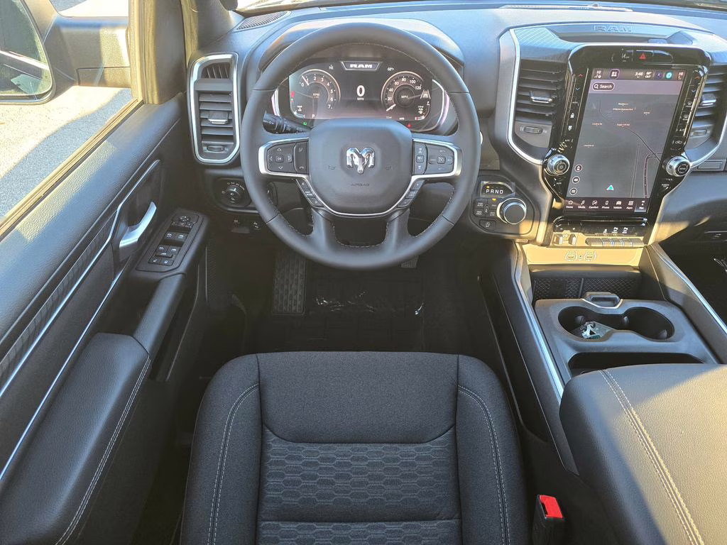 2026 Diamond Black Crystal Pearlcoat Ram 1500 Big Horn/Lone Star 4X4 Truck