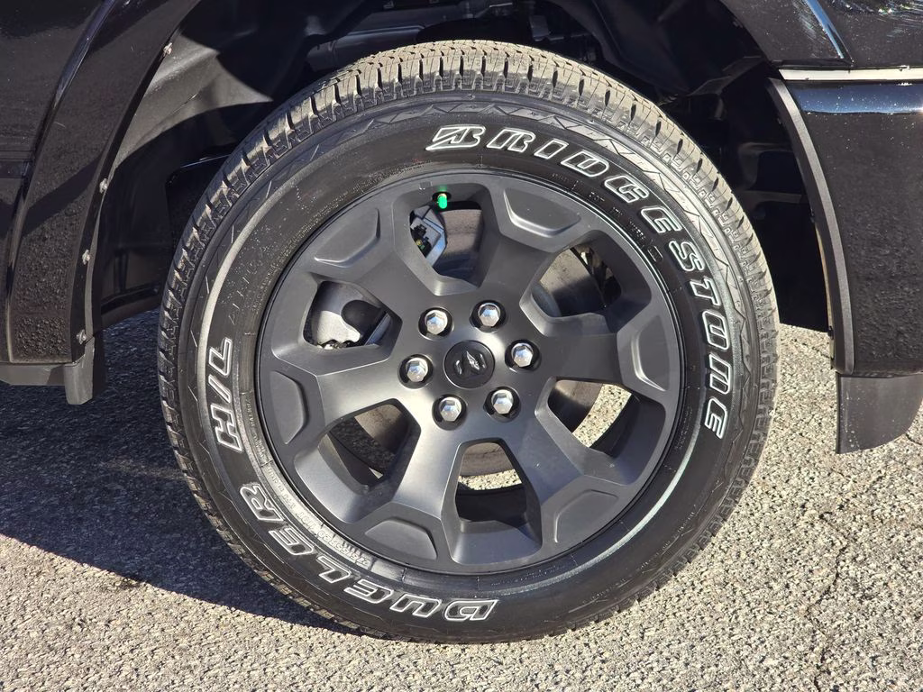 2026 Diamond Black Crystal Pearlcoat Ram 1500 Big Horn/Lone Star 4X4 Truck
