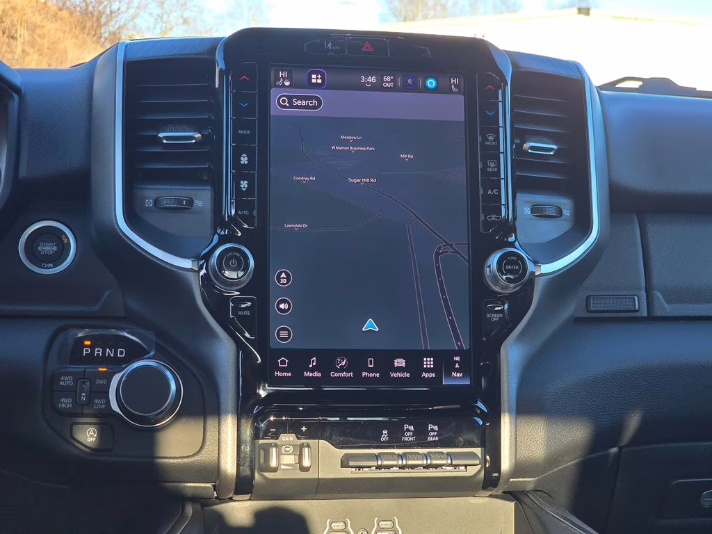 2026 Diamond Black Crystal Pearlcoat Ram 1500 Big Horn/Lone Star 4X4 Truck