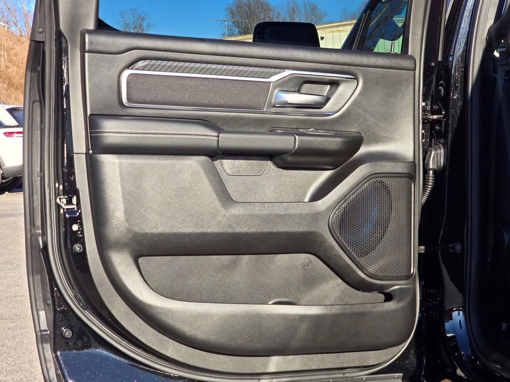 2026 Diamond Black Crystal Pearlcoat Ram 1500 Big Horn/Lone Star 4X4 Truck