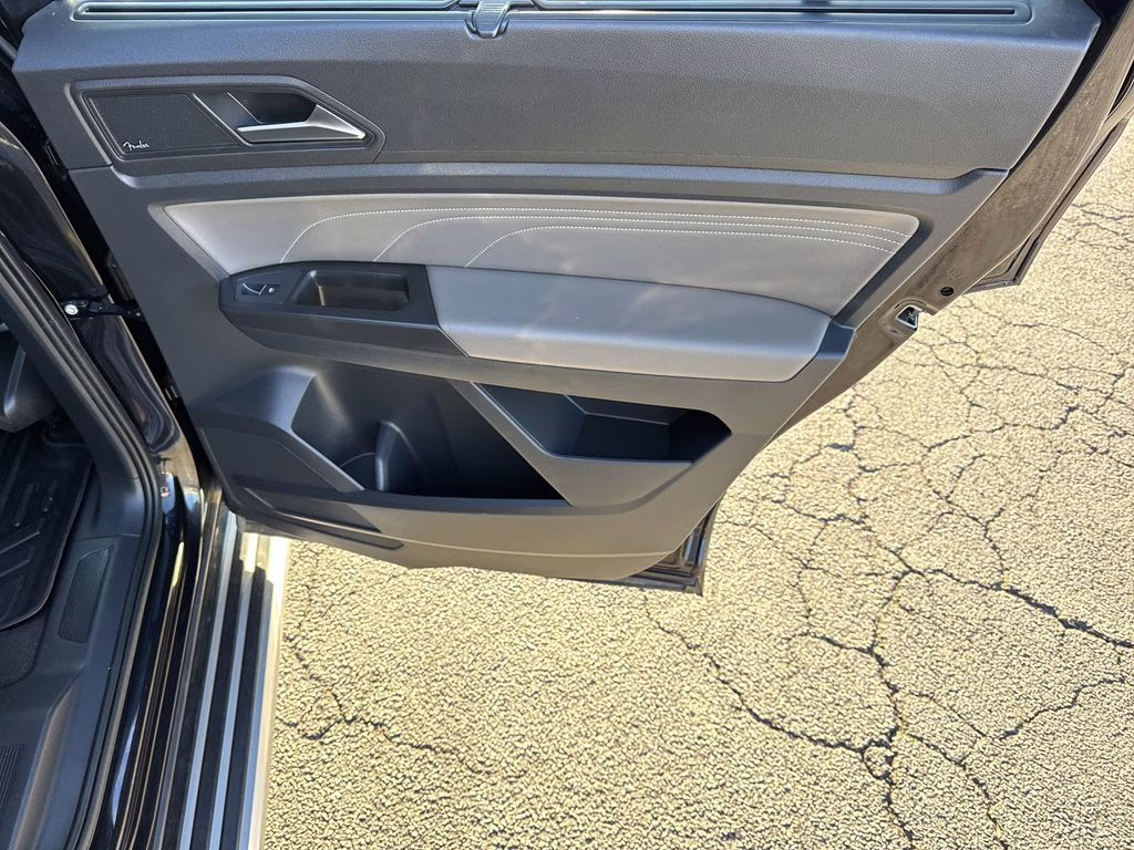 2022 Deep Black Pearl Volkswagen Atlas 3.6L V6 SEL Premium R-Line AWD SUV