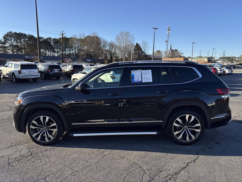 2022 Deep Black Pearl Volkswagen Atlas 3.6L V6 SEL Premium R-Line AWD SUV