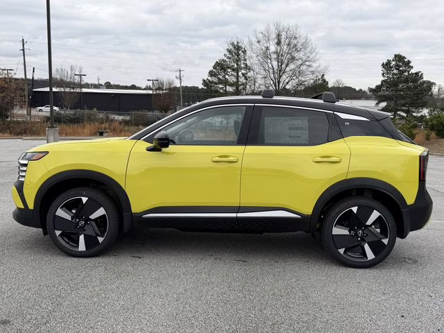 2026 Yuzu Yellow/Super Black Nissan Kicks SR FWD SUV