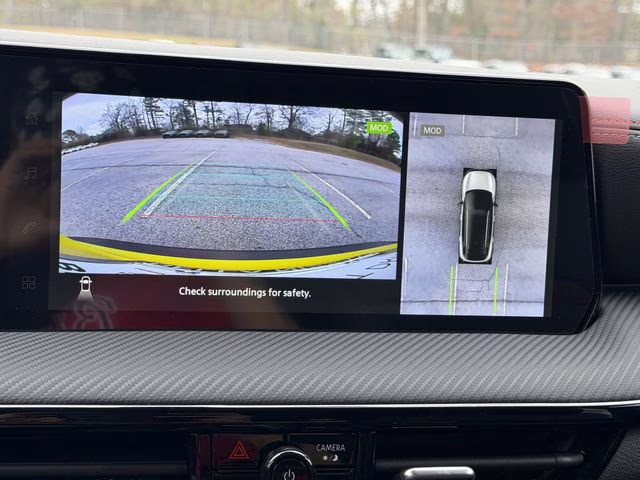 2026 Yuzu Yellow/Super Black Nissan Kicks SR FWD SUV