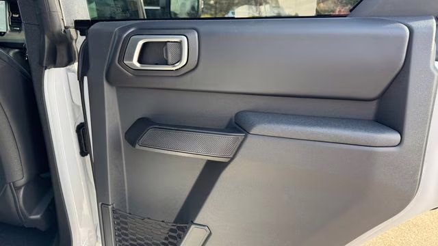 2025 Oxford White Ford Bronco Badlands 4X4 SUV