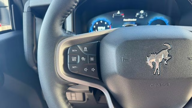 2025 Oxford White Ford Bronco Badlands 4X4 SUV