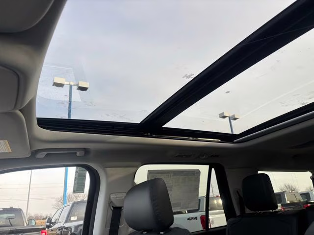 2026 Glacier Gray Metallic Tri-Coat Ford Expedition Max Active 4X4 SUV