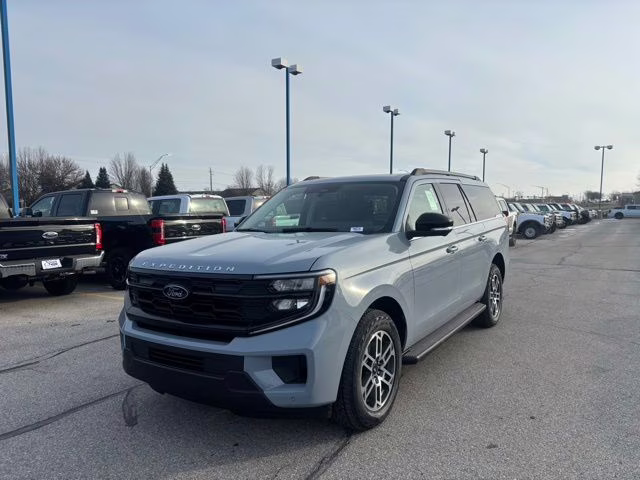 2026 Glacier Gray Metallic Tri-Coat Ford Expedition Max Active 4X4 SUV