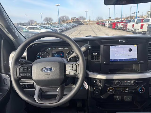 2026 Oxford White Ford Super Duty F-250 SRW XL 4X4 Truck
