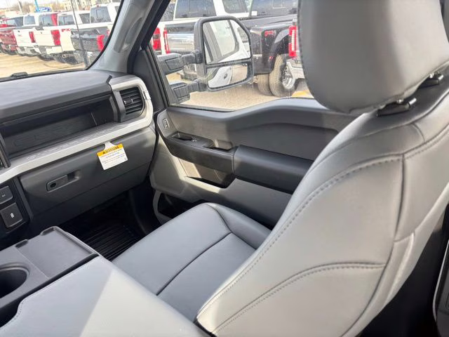 2026 Oxford White Ford Super Duty F-250 SRW XL 4X4 Truck