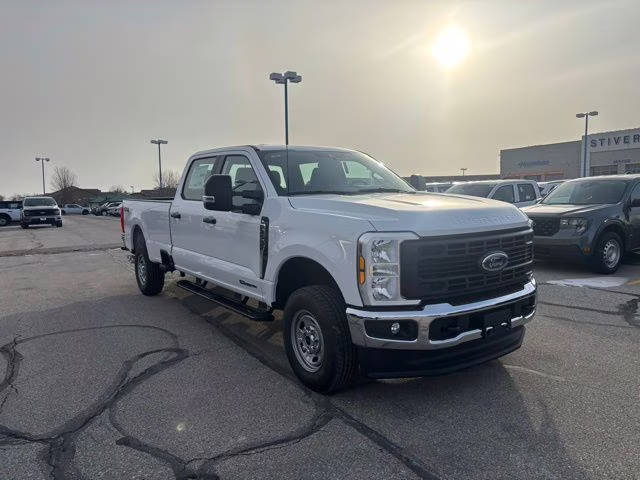 2026 Oxford White Ford Super Duty F-250 SRW XL 4X4 Truck