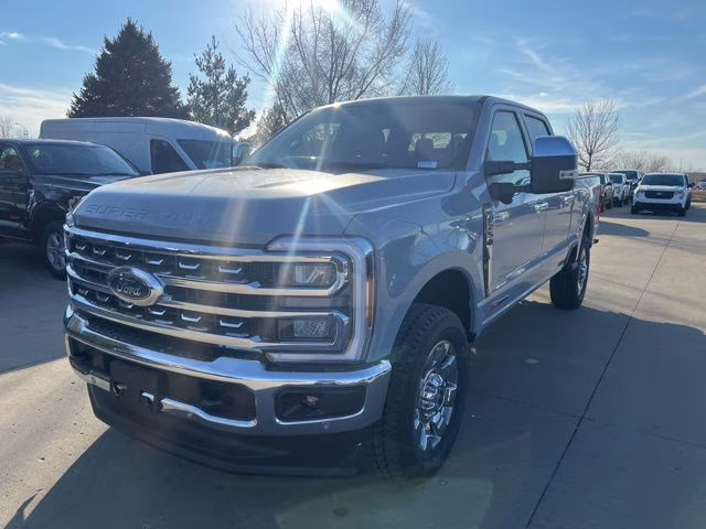 2026 Glacier Gray Metallic Tri-Coat Ford Super Duty F-250 SRW Lariat 4X4 Truck