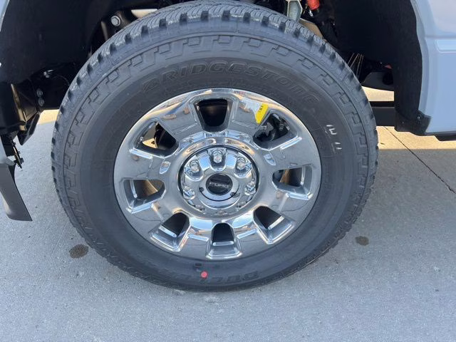 2026 Glacier Gray Metallic Tri-Coat Ford Super Duty F-250 SRW Lariat 4X4 Truck