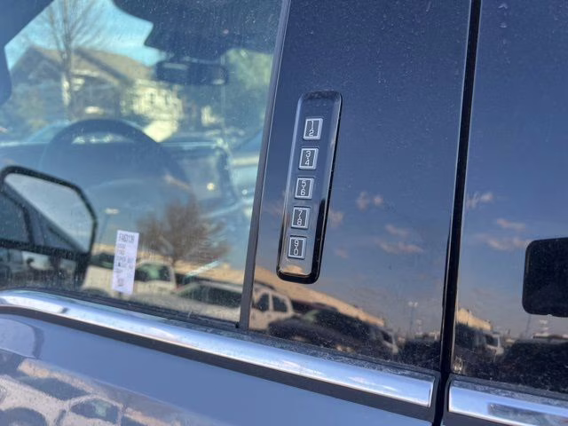 2026 Glacier Gray Metallic Tri-Coat Ford Super Duty F-250 SRW Lariat 4X4 Truck