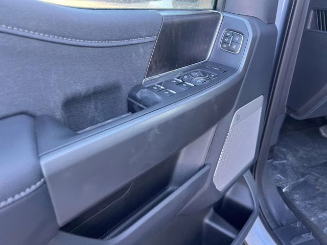 2026 Glacier Gray Metallic Tri-Coat Ford Super Duty F-250 SRW Lariat 4X4 Truck