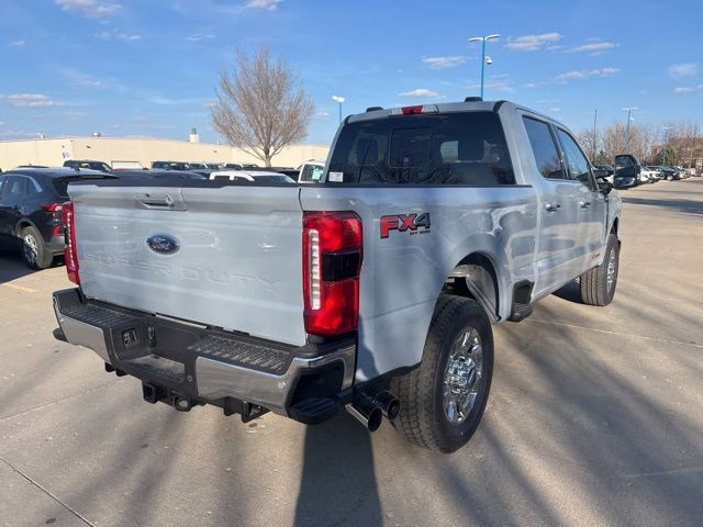 2026 Glacier Gray Metallic Tri-Coat Ford Super Duty F-250 SRW Lariat 4X4 Truck
