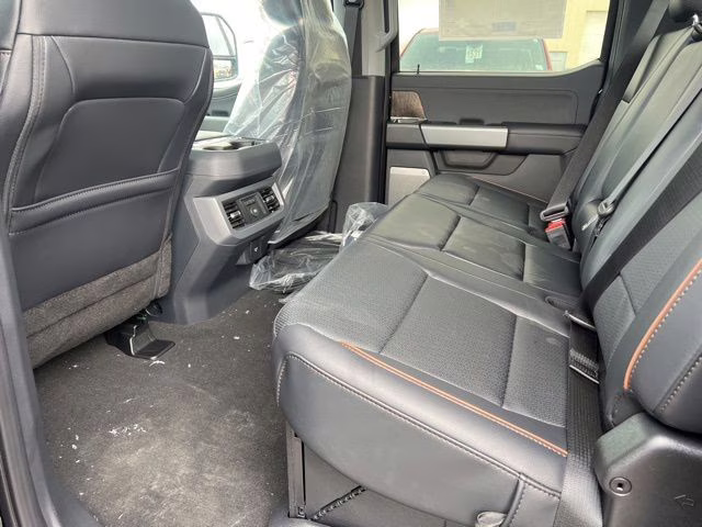 2026 Agate Black Metallic Ford Super Duty F-250 SRW Lariat 4X4 Truck