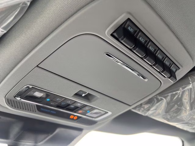 2026 Agate Black Metallic Ford Super Duty F-250 SRW Lariat 4X4 Truck